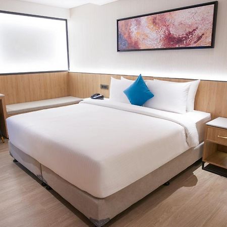 Transit By Encalm - Nap And Shower Shamshabad Exteriér fotografie